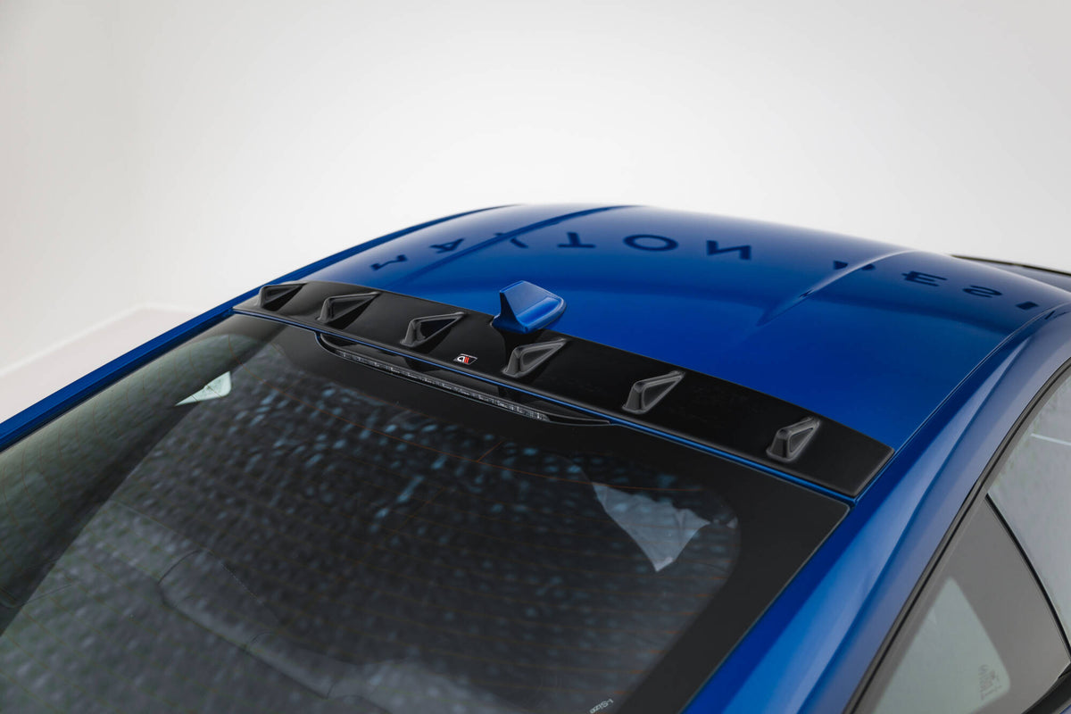 The extension of the rear window suitable for Ford Mustang GT Mk7