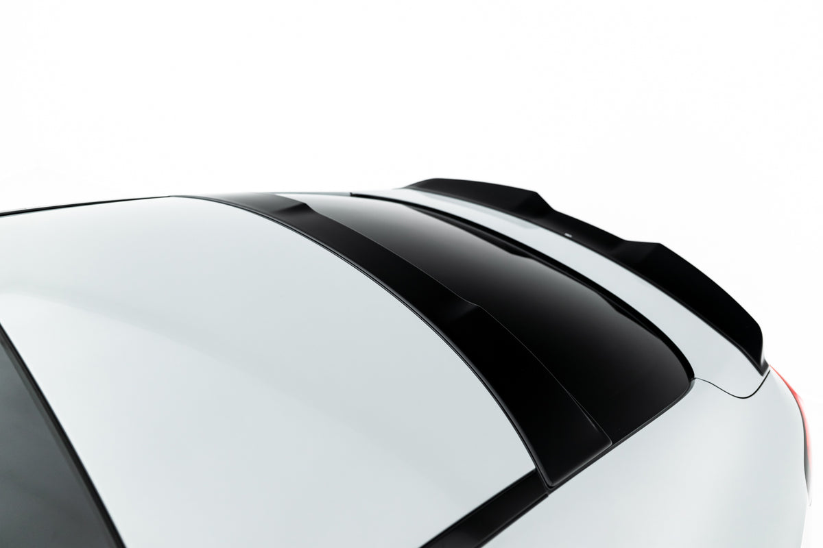 The extension of the rear window suitable for Mercedes-AMG CLE 53 Aero C236
