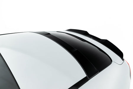 The extension of the rear window suitable for Mercedes-AMG CLE 53 Aero C236