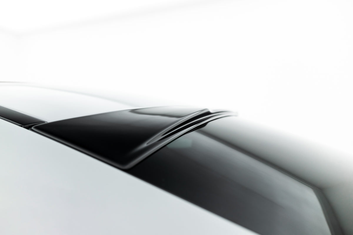 The extension of the rear window suitable for Mercedes-AMG CLE 53 Aero C236