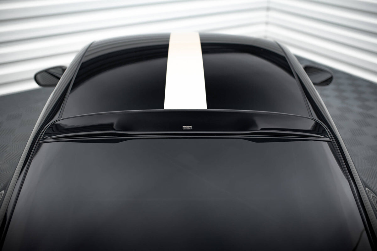The extension of the rear window suitable for Porsche 911 992 GT3