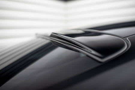 The extension of the rear window suitable for Porsche 911 992 GT3